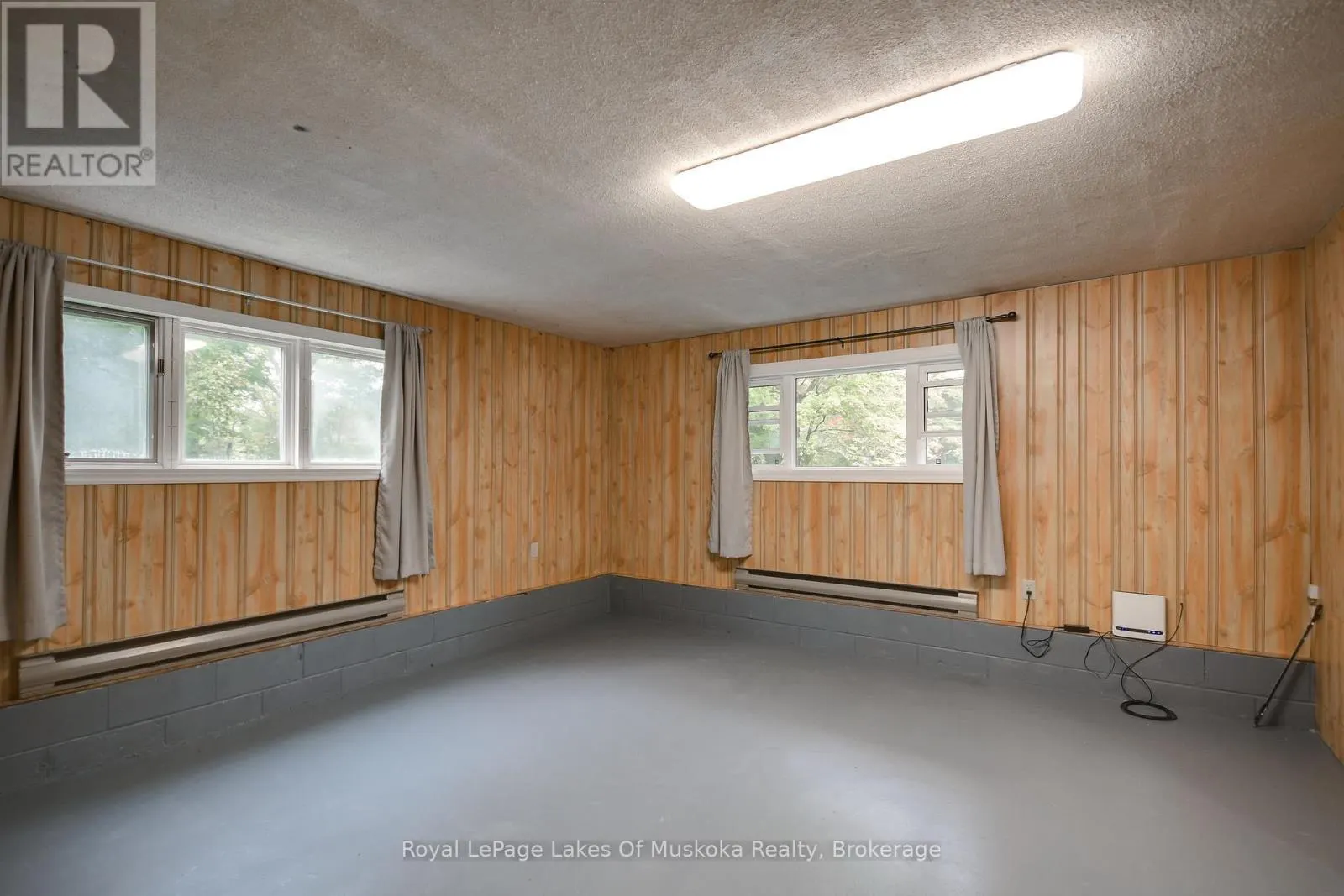 1010 CHOWN ROAD