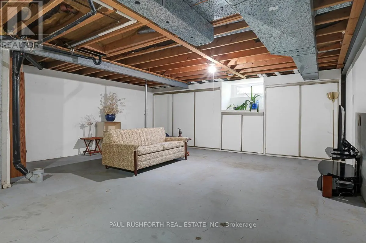 2421 OGILVIE ROAD
