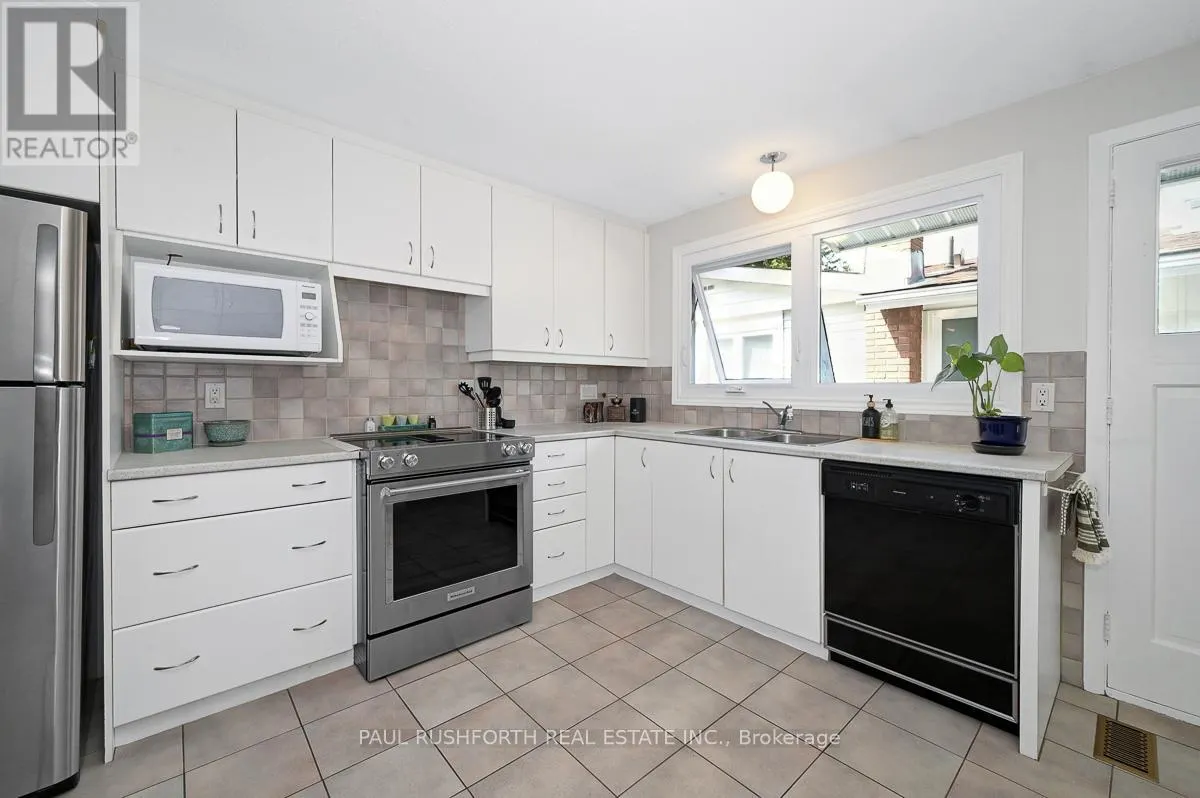 2421 OGILVIE ROAD