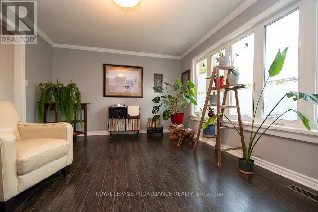 939 ALEXANDER DRIVE