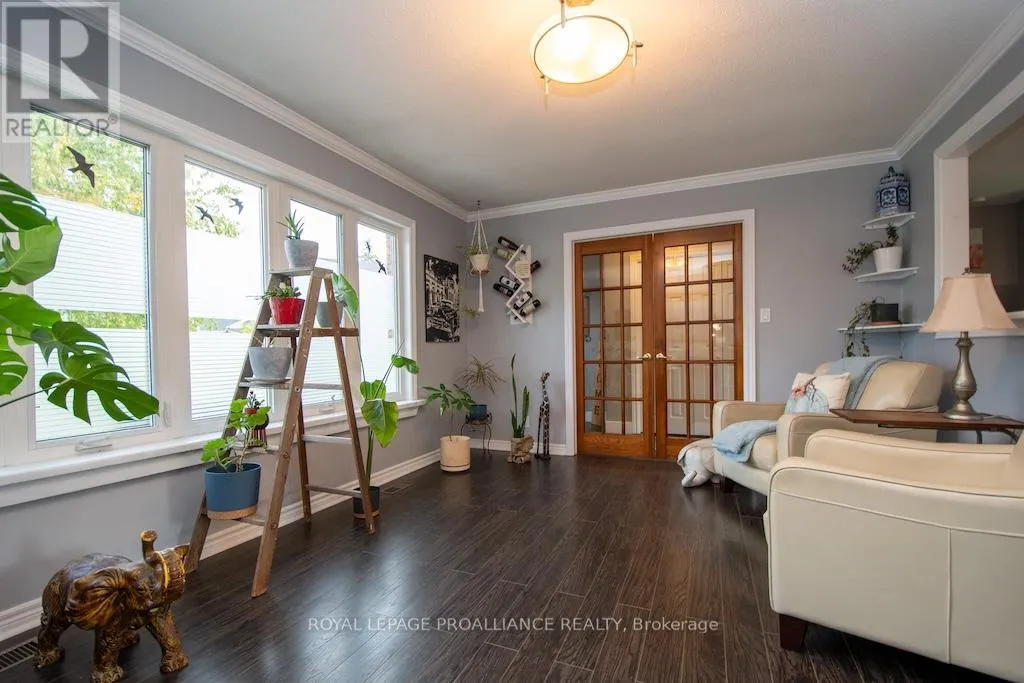 939 ALEXANDER DRIVE