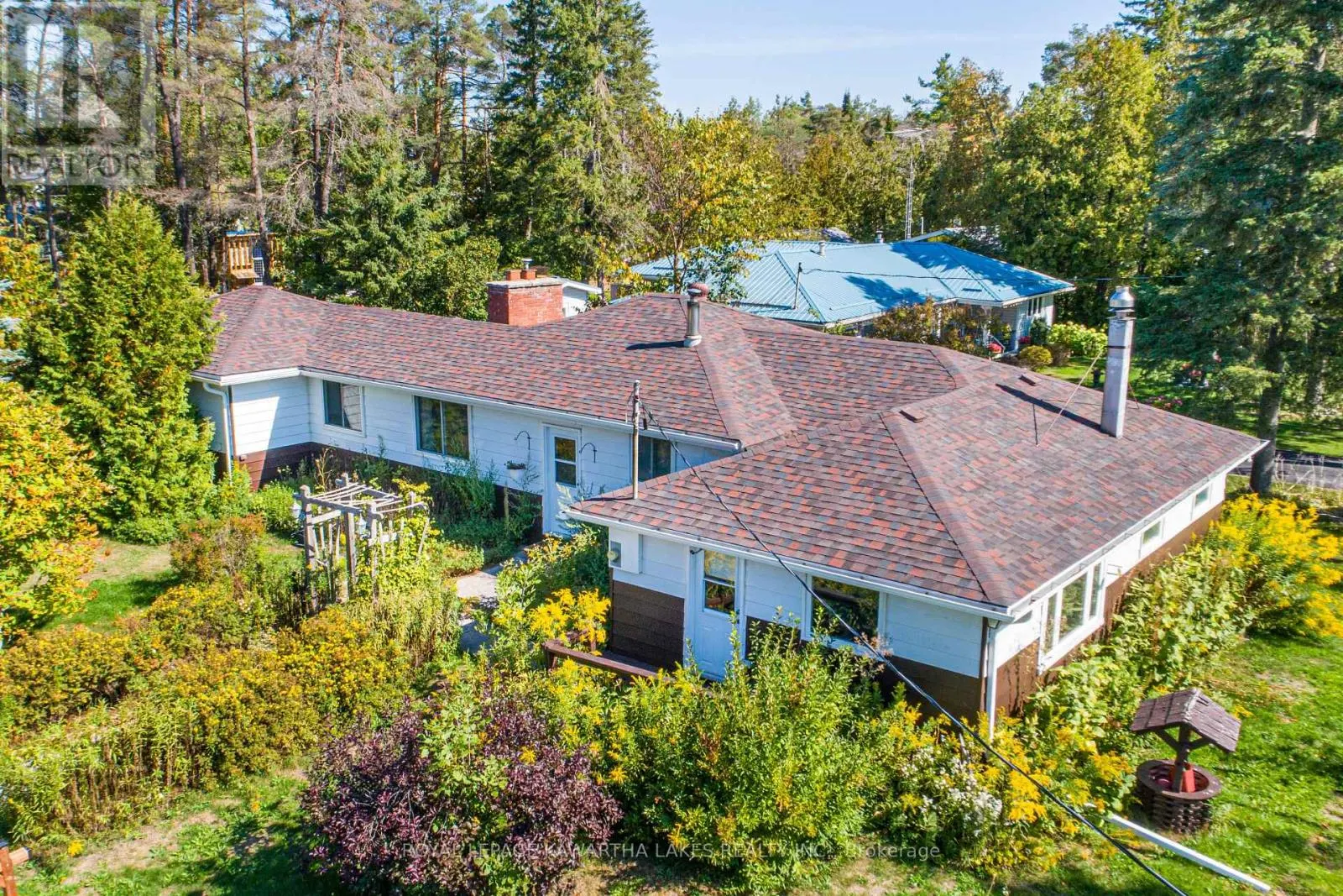 85 THOMAS DRIVE