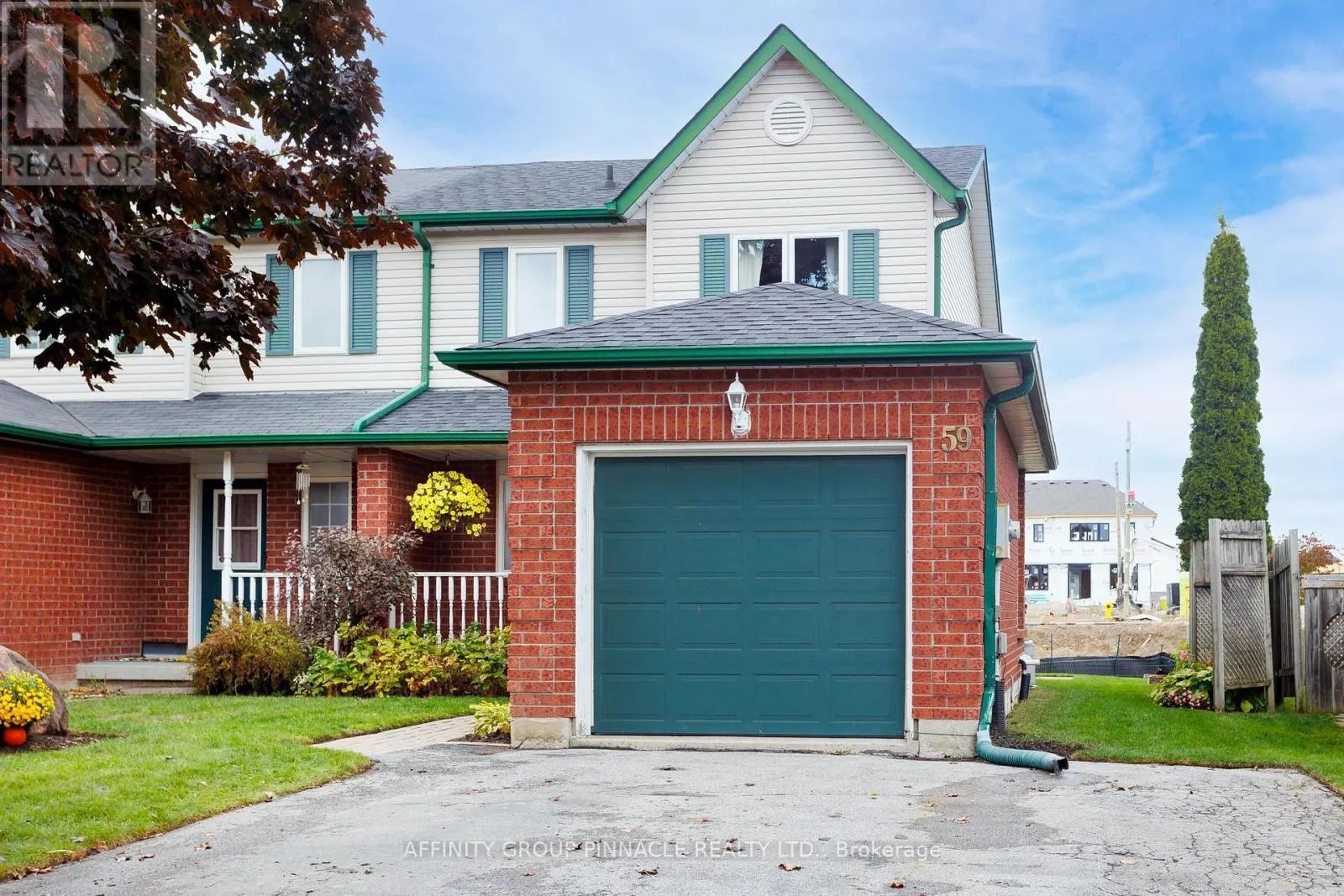 59 COTTINGHAM CRESCENT