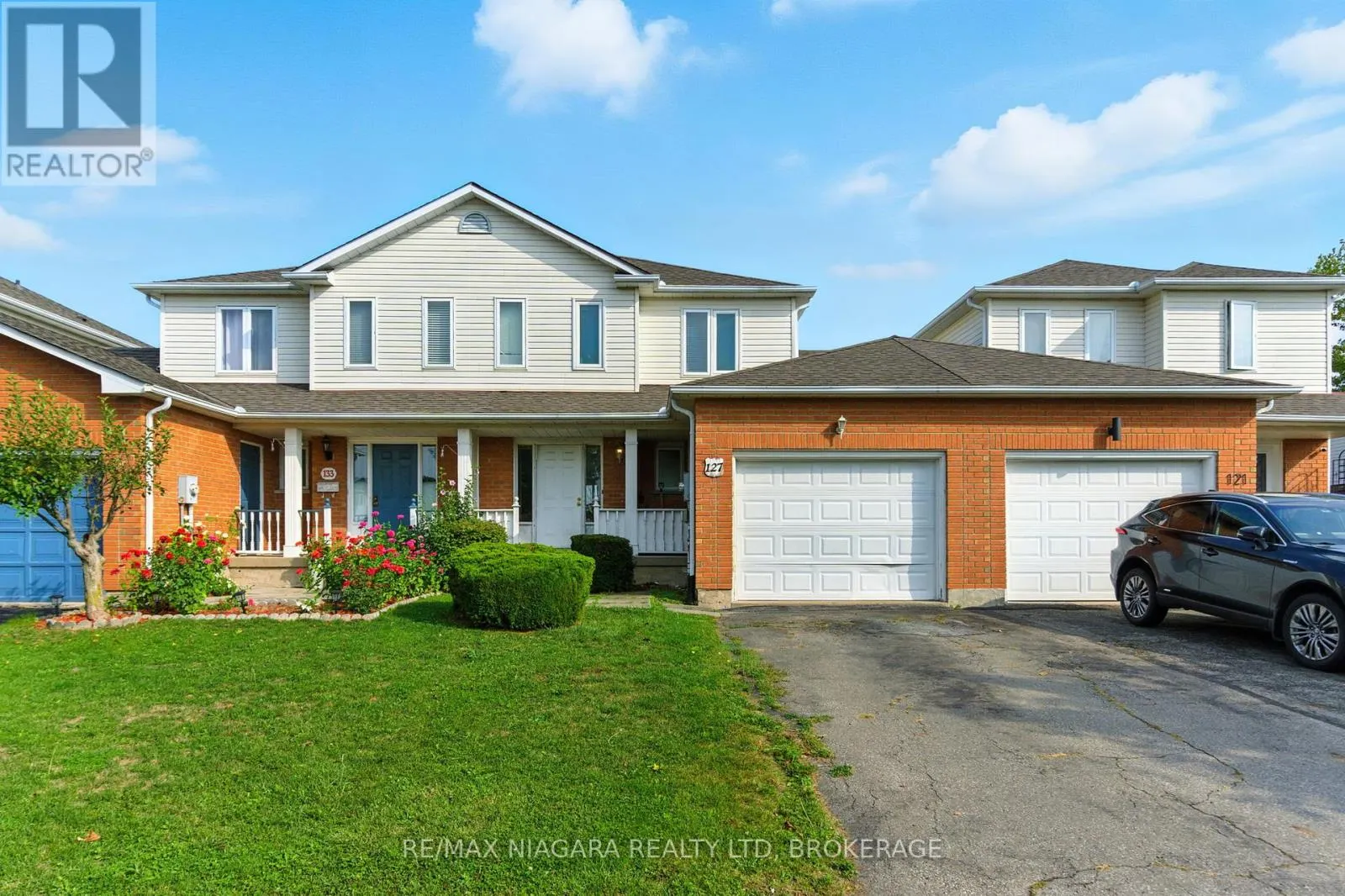 127 DEVINE CRESCENT