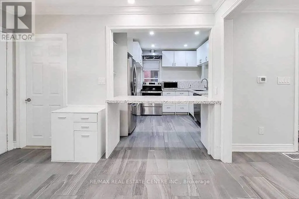 24 EAST 22ND STREET