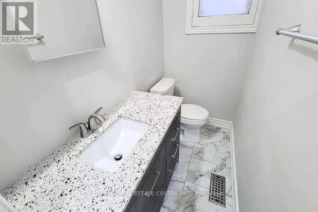 24 EAST 22ND STREET