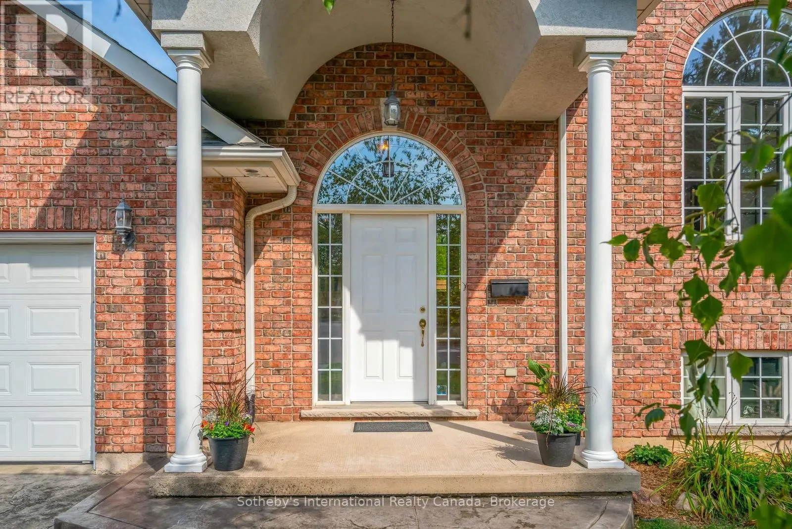 3121 GLENBROOK DRIVE