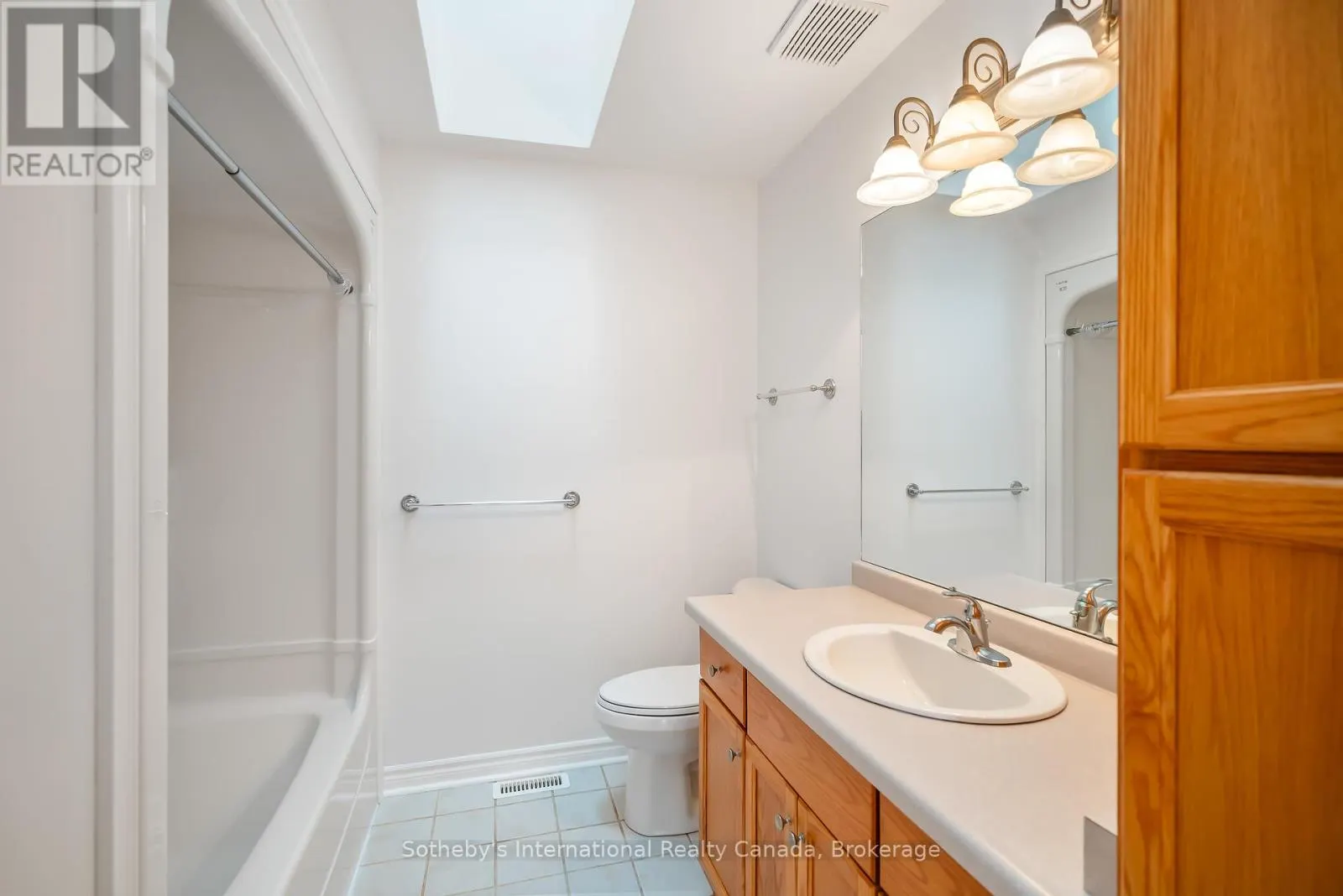 3121 GLENBROOK DRIVE