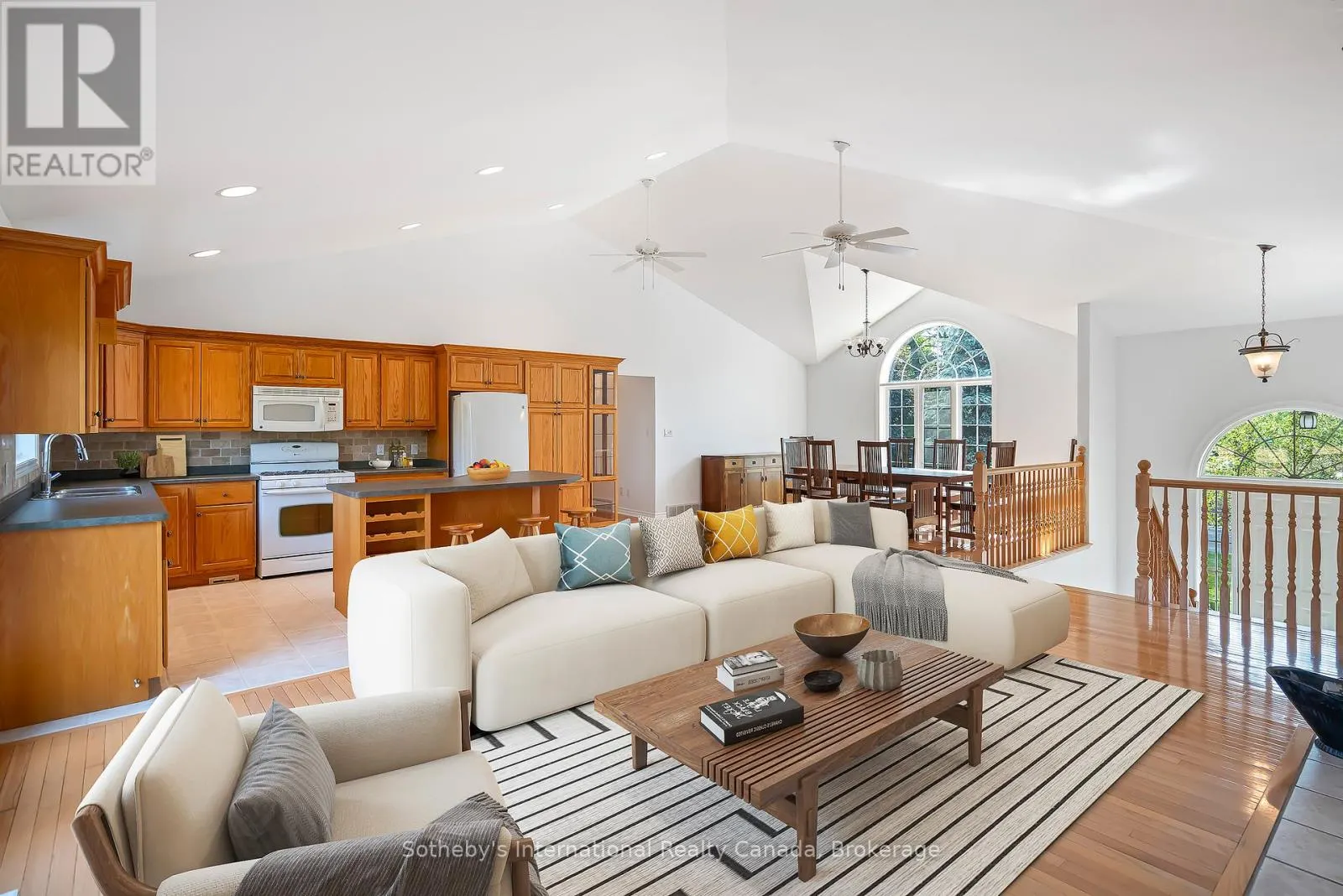 3121 GLENBROOK DRIVE