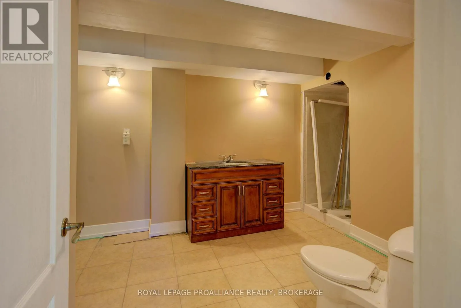 124 GRANITE HILLS