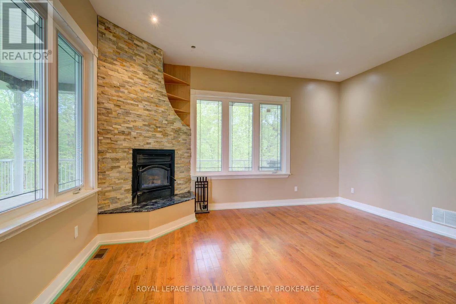 124 GRANITE HILLS
