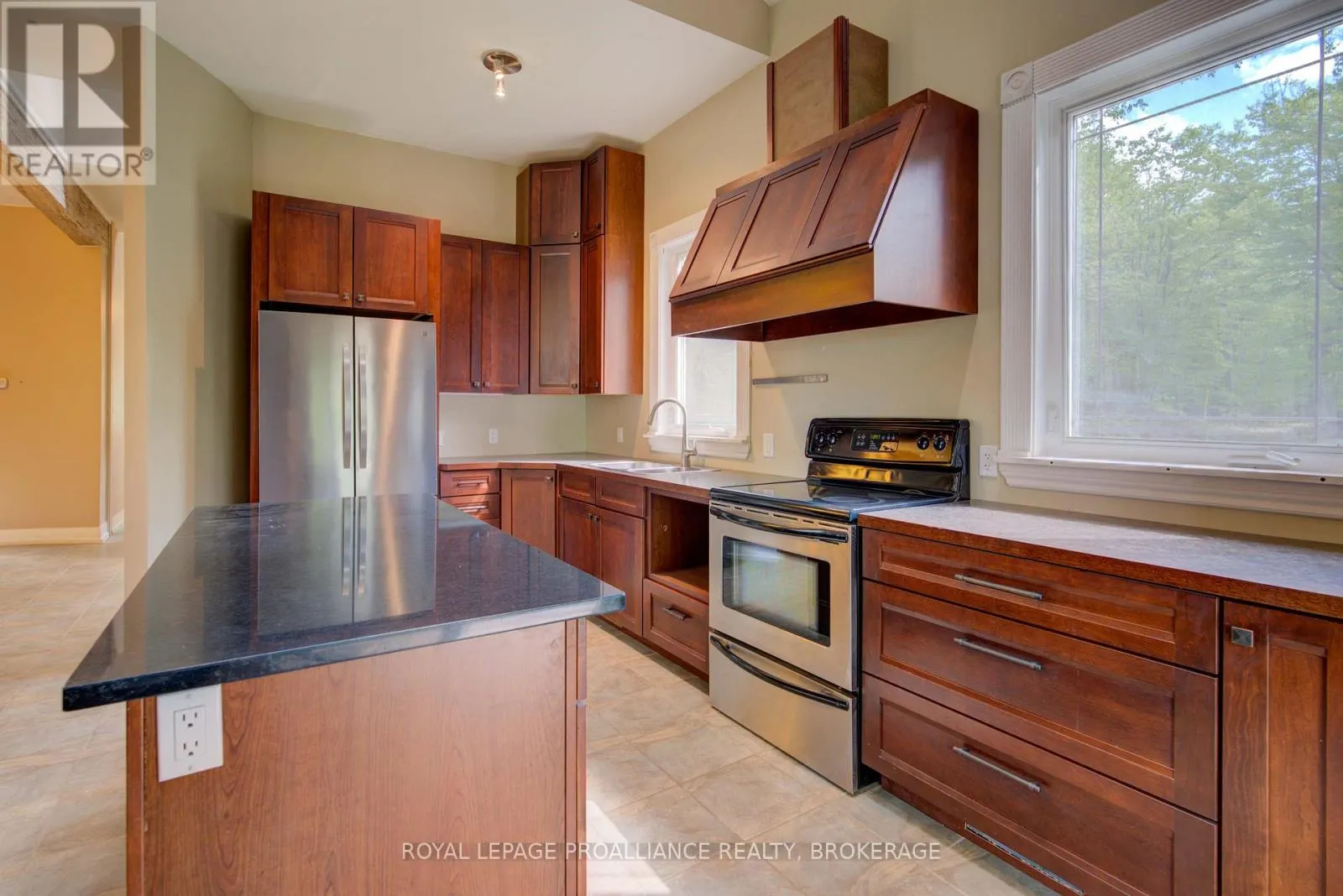 124 GRANITE HILLS