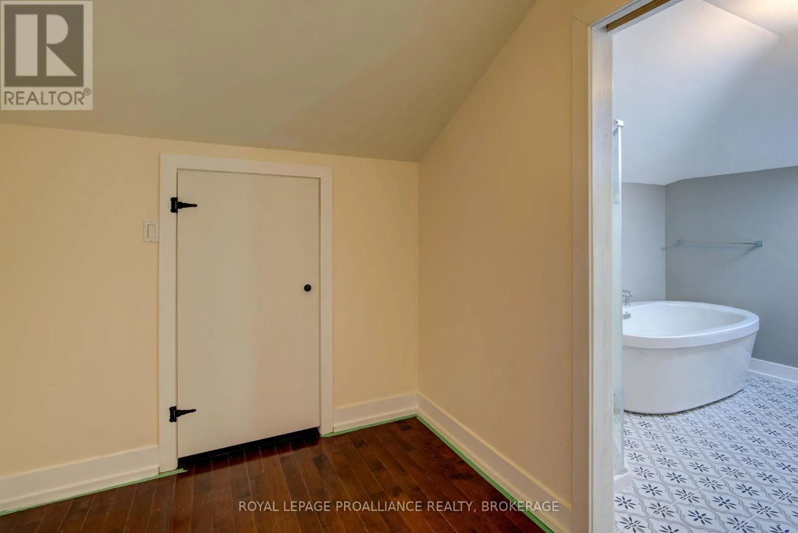 124 GRANITE HILLS