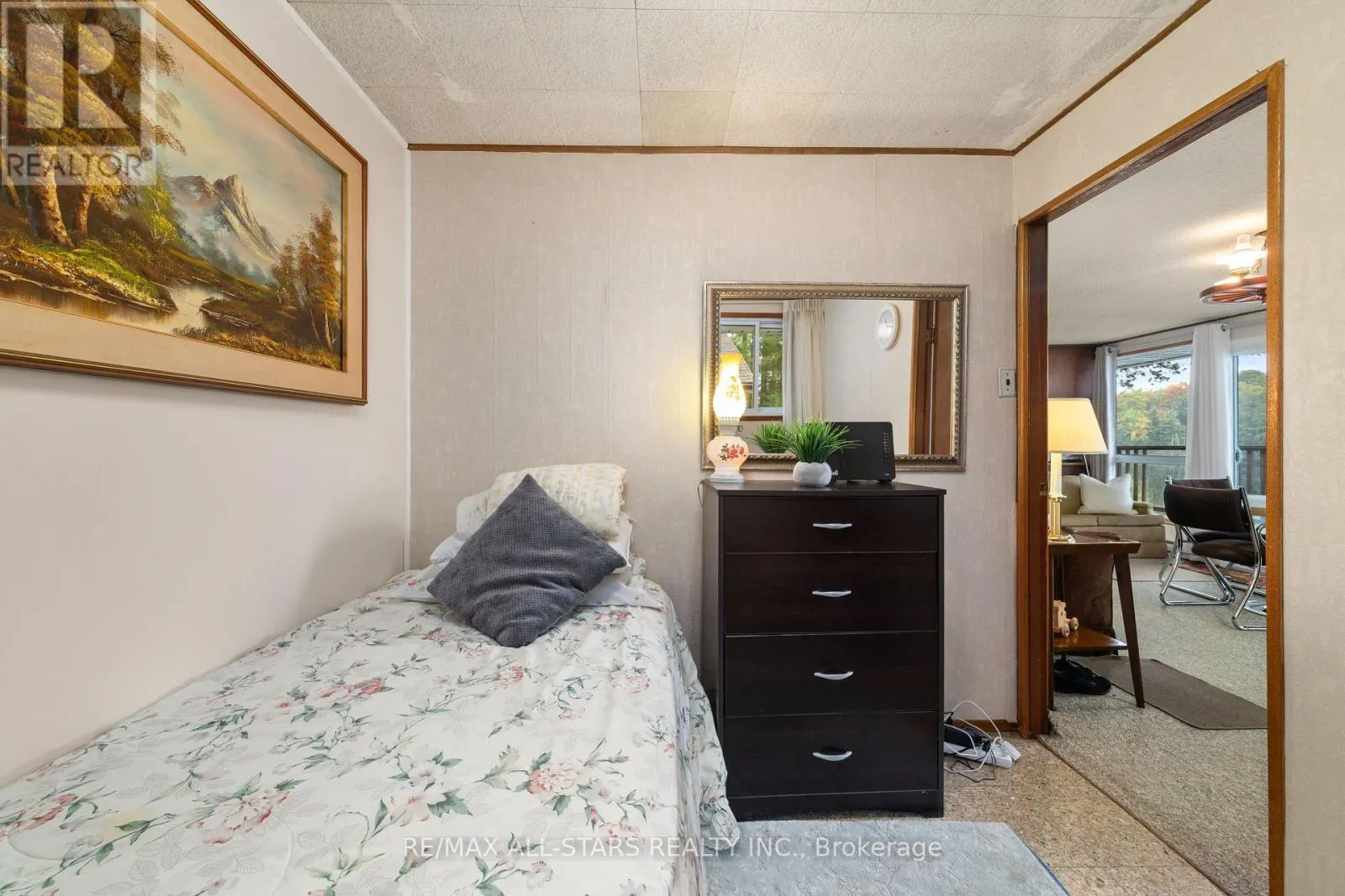 COTTAGE #9 - 1006 YOUNGS ROAD, #Cottage #9