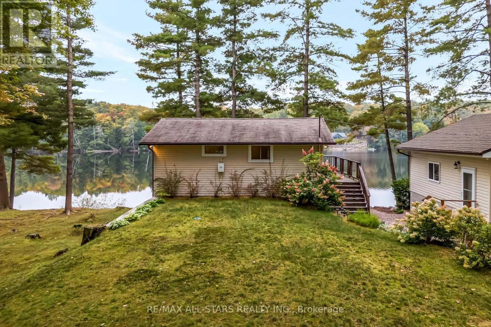 COTTAGE #9 - 1006 YOUNGS ROAD, #Cottage #9