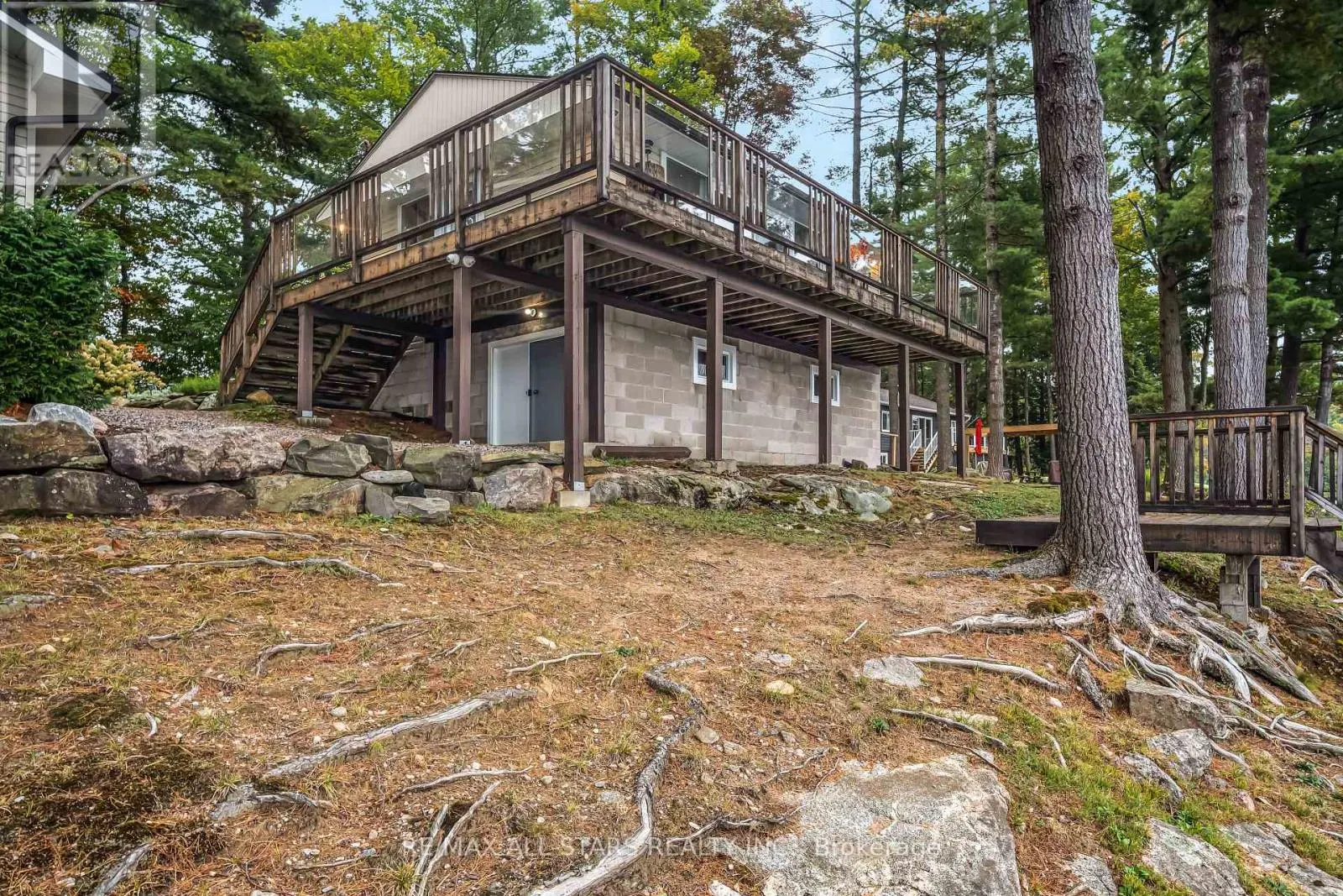COTTAGE #9 - 1006 YOUNGS ROAD, #Cottage #9
