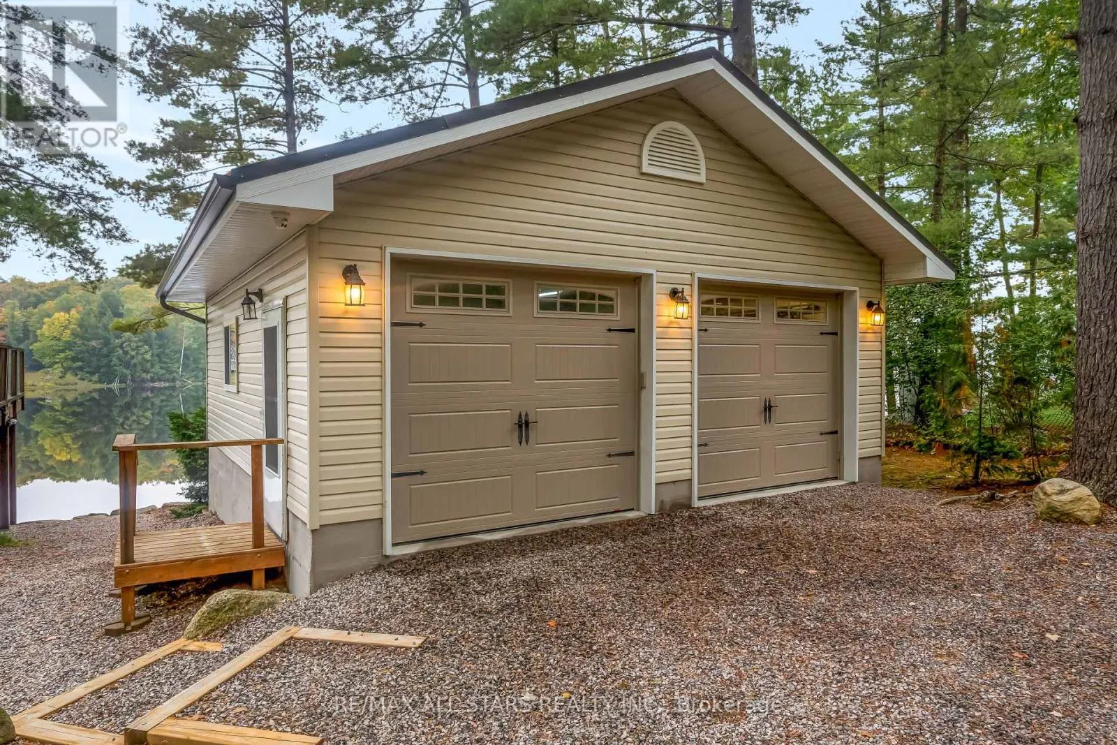 COTTAGE #9 - 1006 YOUNGS ROAD, #Cottage #9