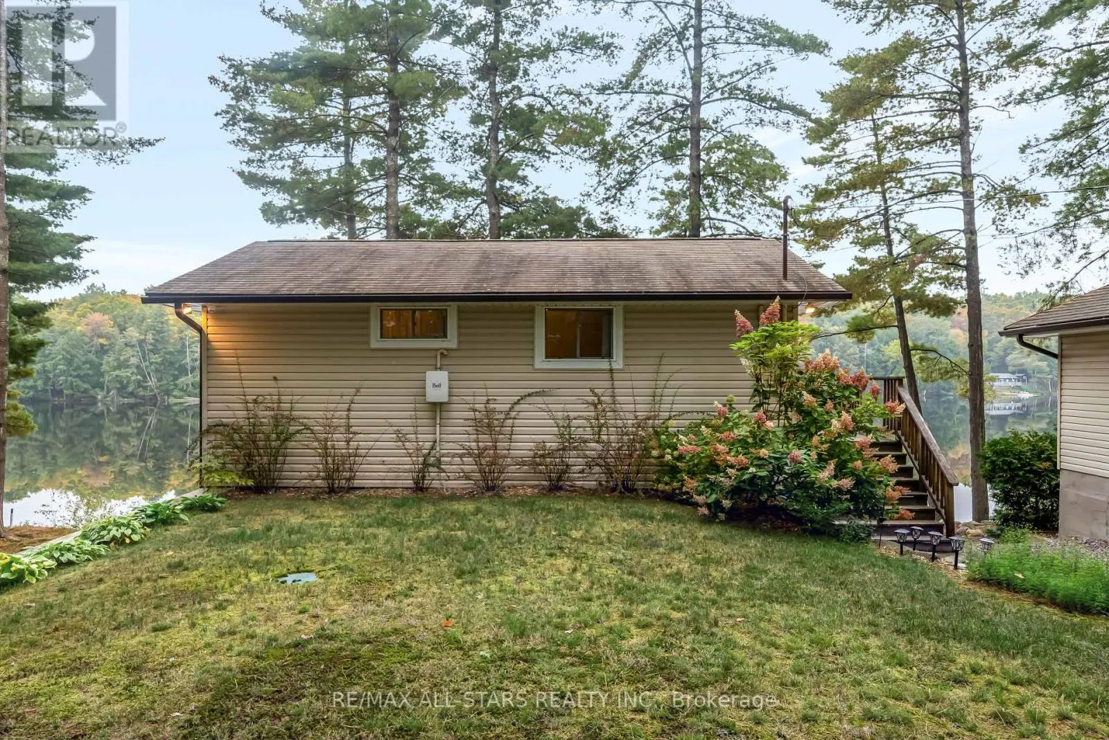 COTTAGE #9 - 1006 YOUNGS ROAD, #Cottage #9