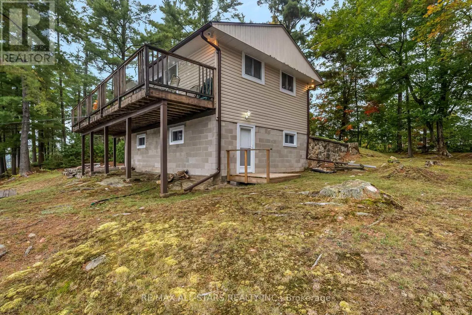 COTTAGE #9 - 1006 YOUNGS ROAD, #Cottage #9