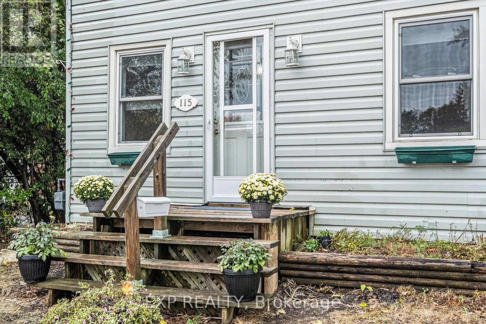 115 NELSON STREET E