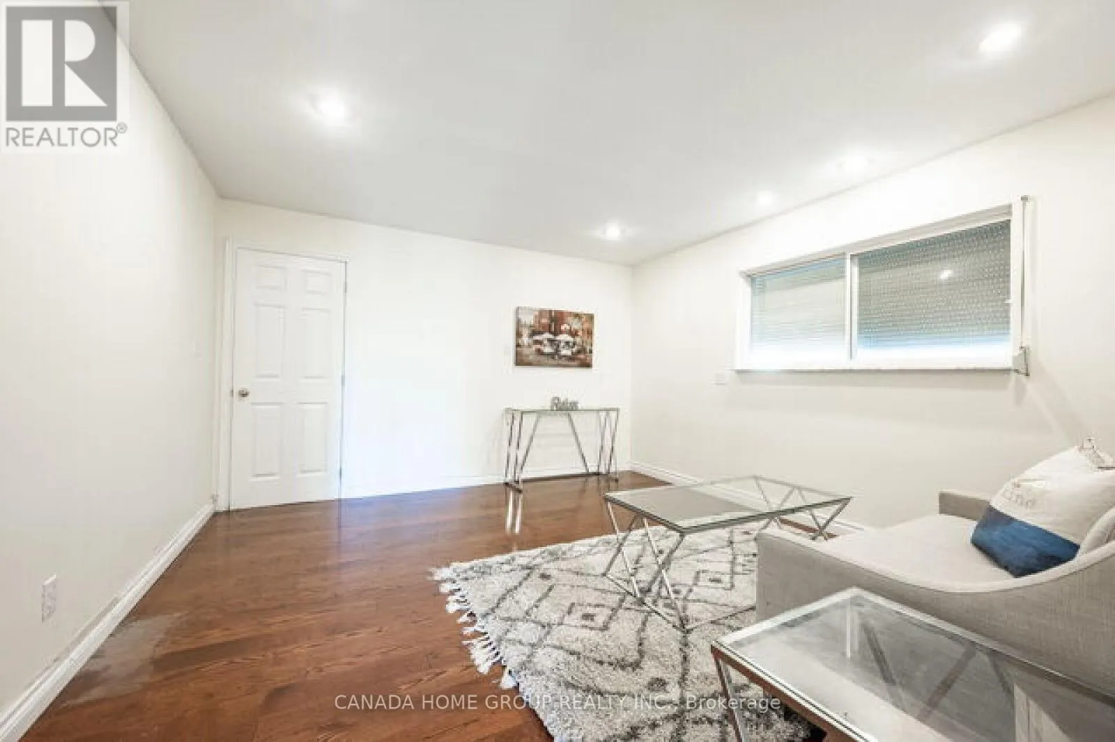 37 BARTLETT AVENUE