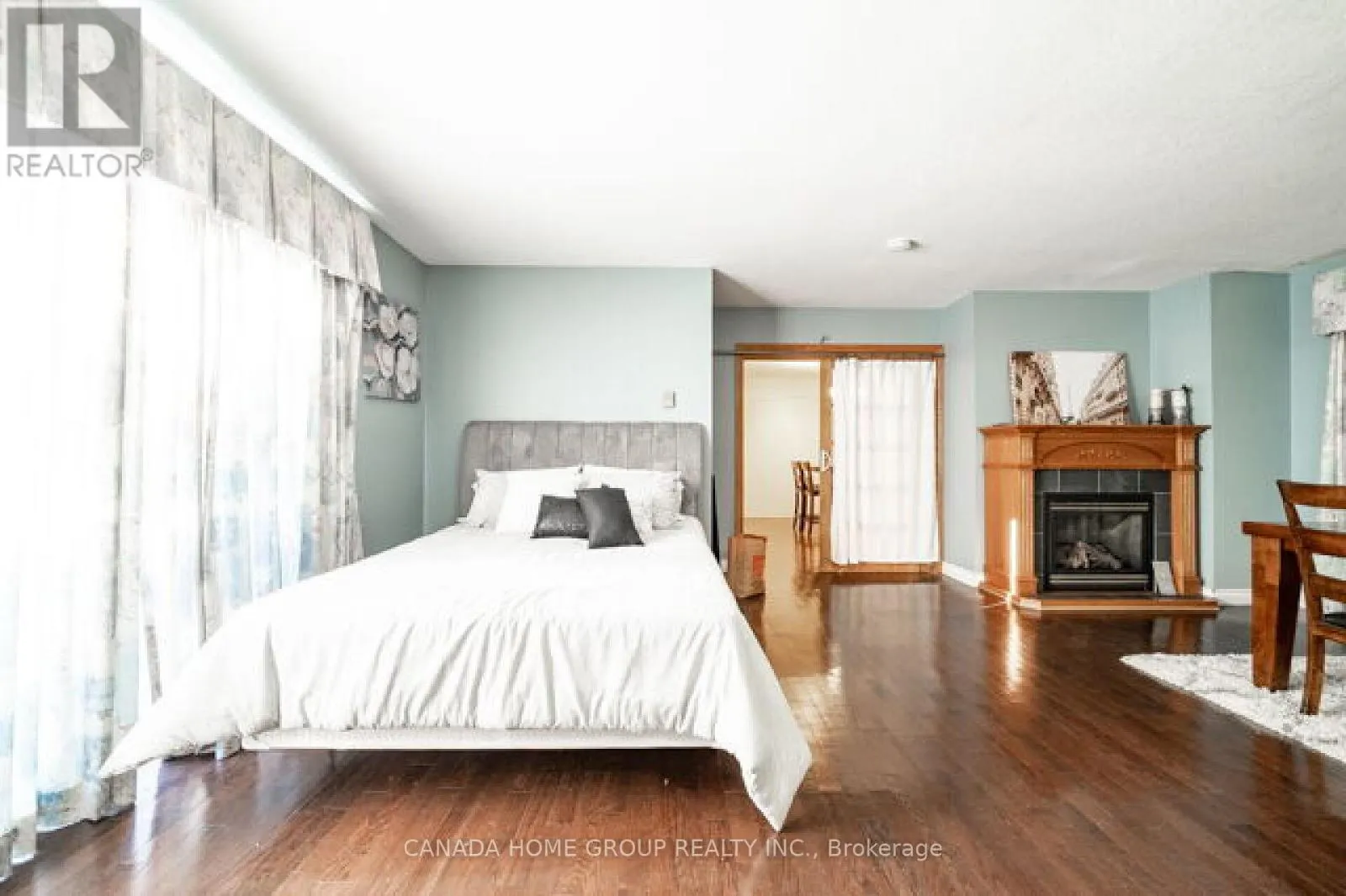 37 BARTLETT AVENUE