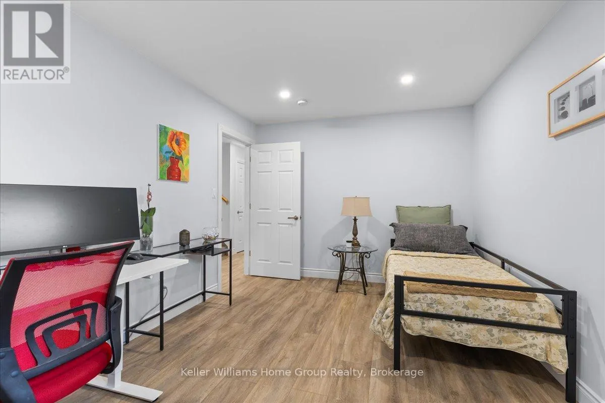 121012 DUFFERIN ROAD 5