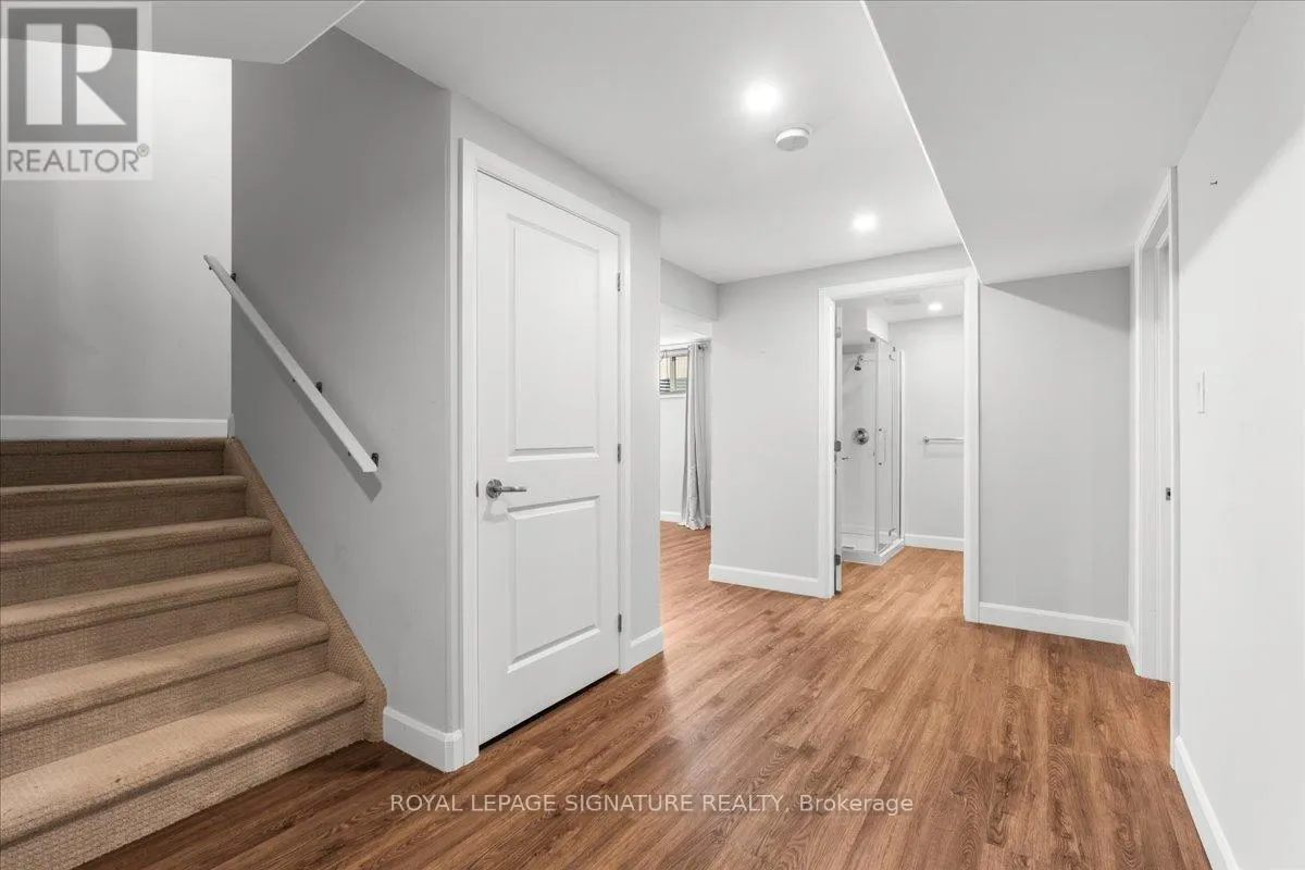 12 HUMMINGBIRD DRIVE
