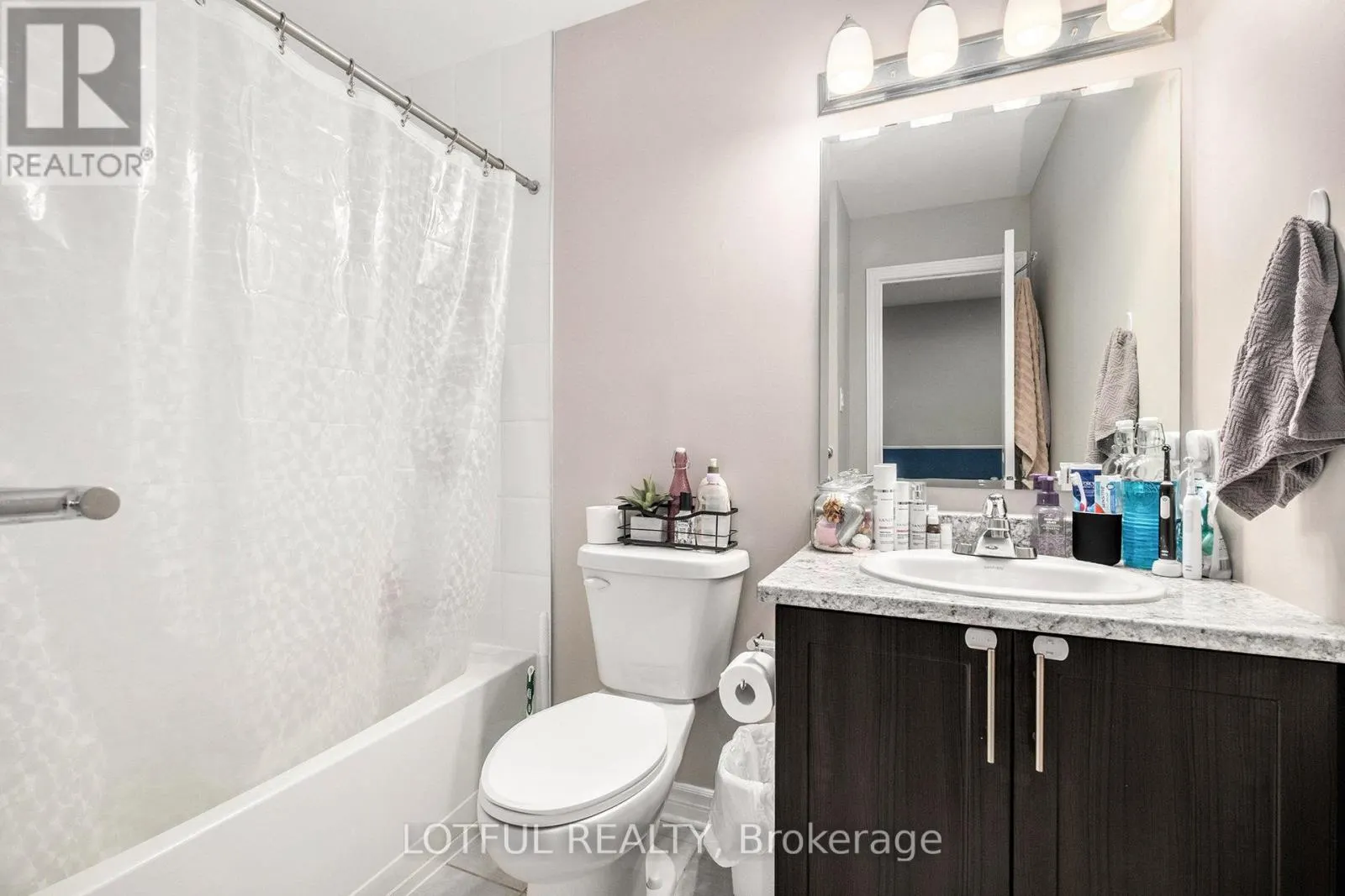 222 BELLEEK LANE