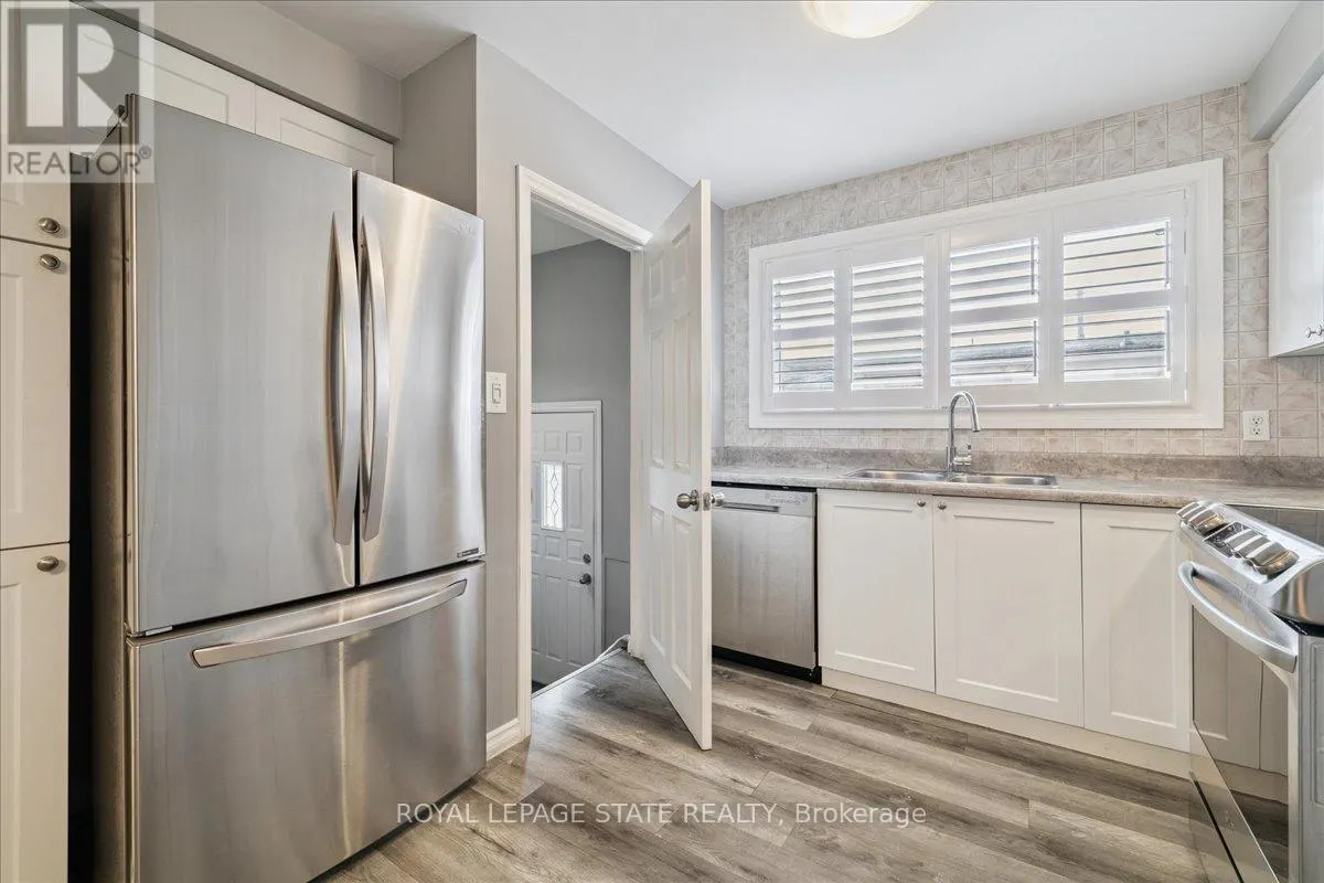 15 PURDY CRESCENT