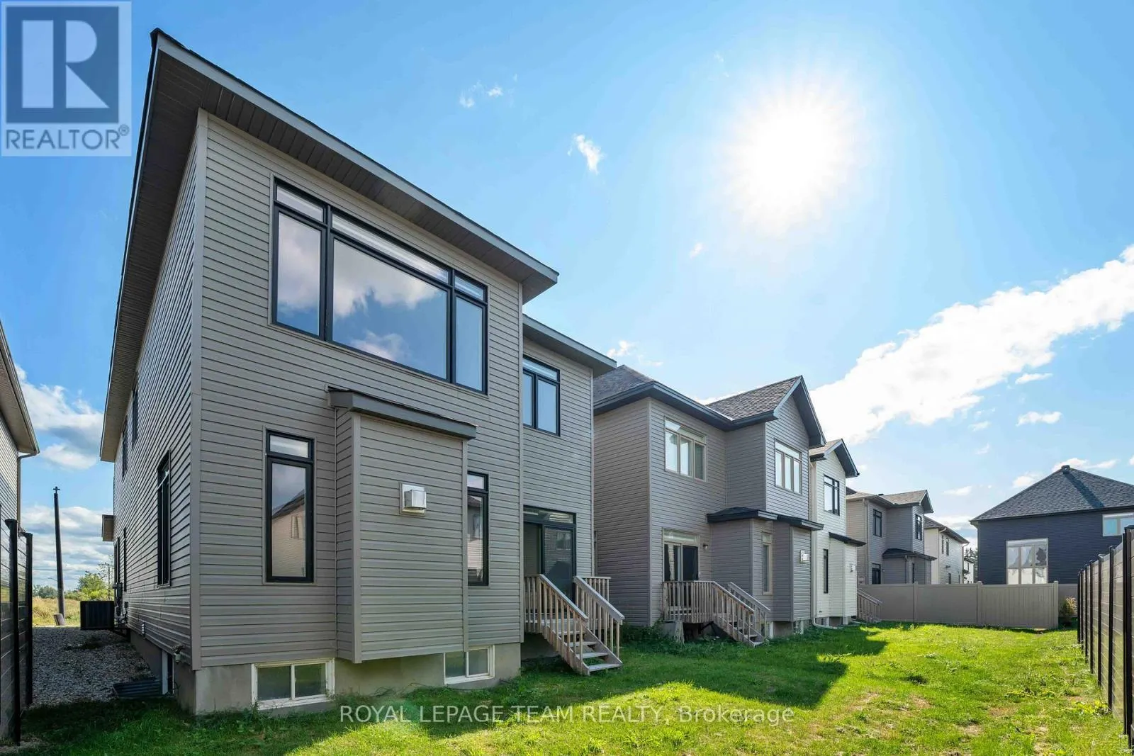 27 PEONY LANE