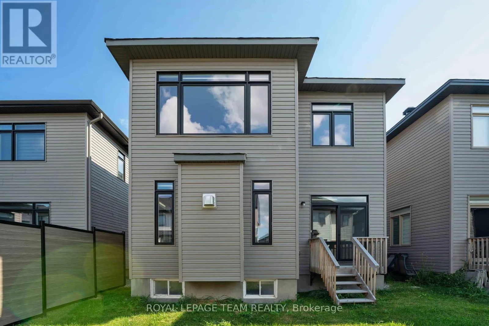 27 PEONY LANE