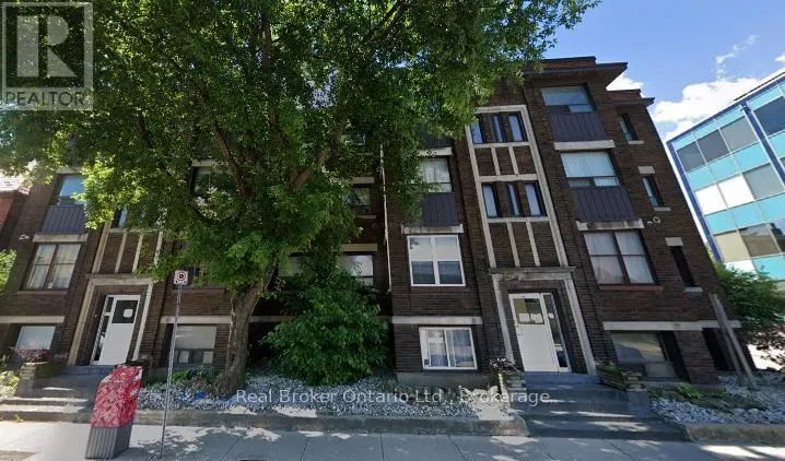 468-476 MAIN STREET E