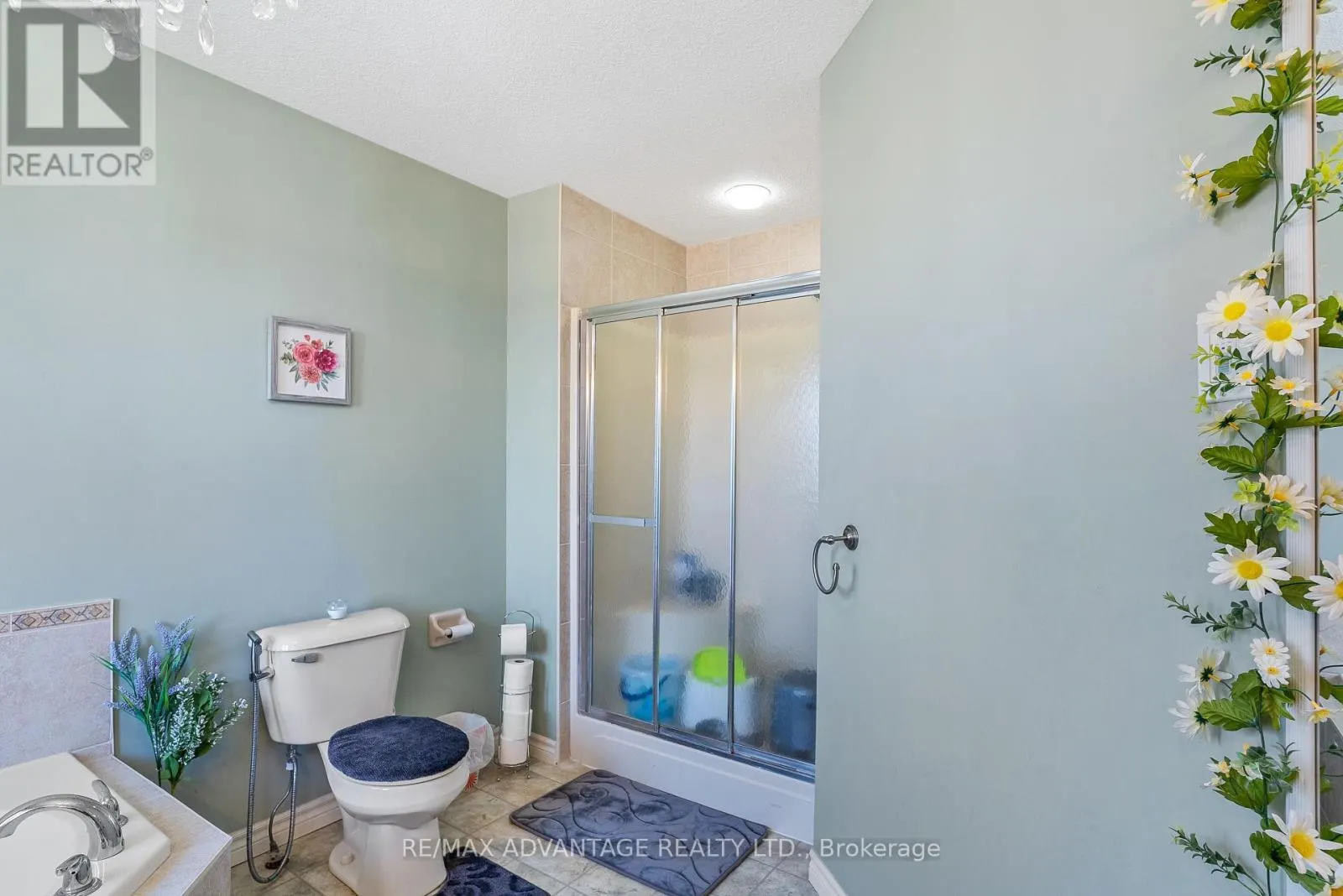 129 THAMESVIEW CRESCENT