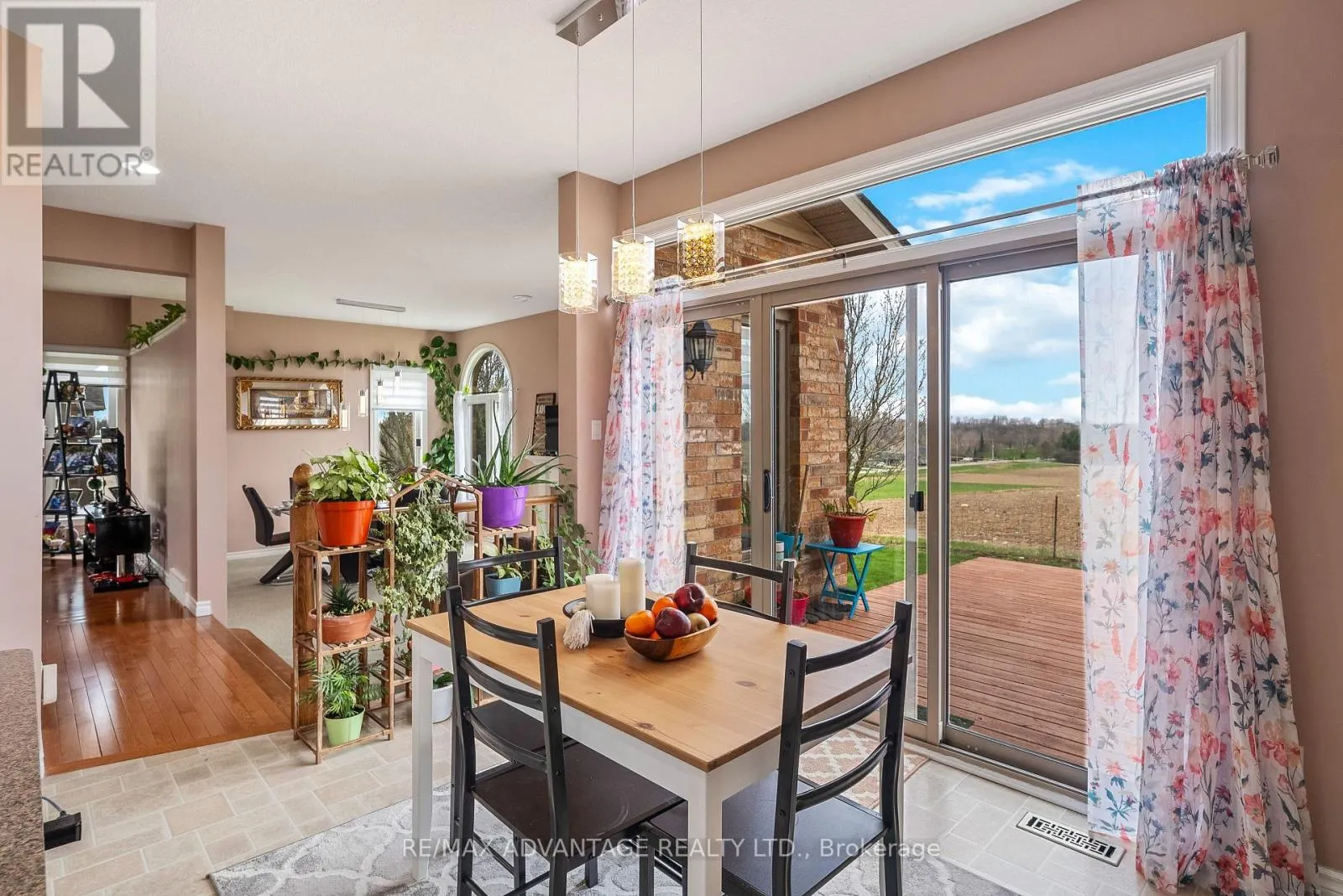 129 THAMESVIEW CRESCENT