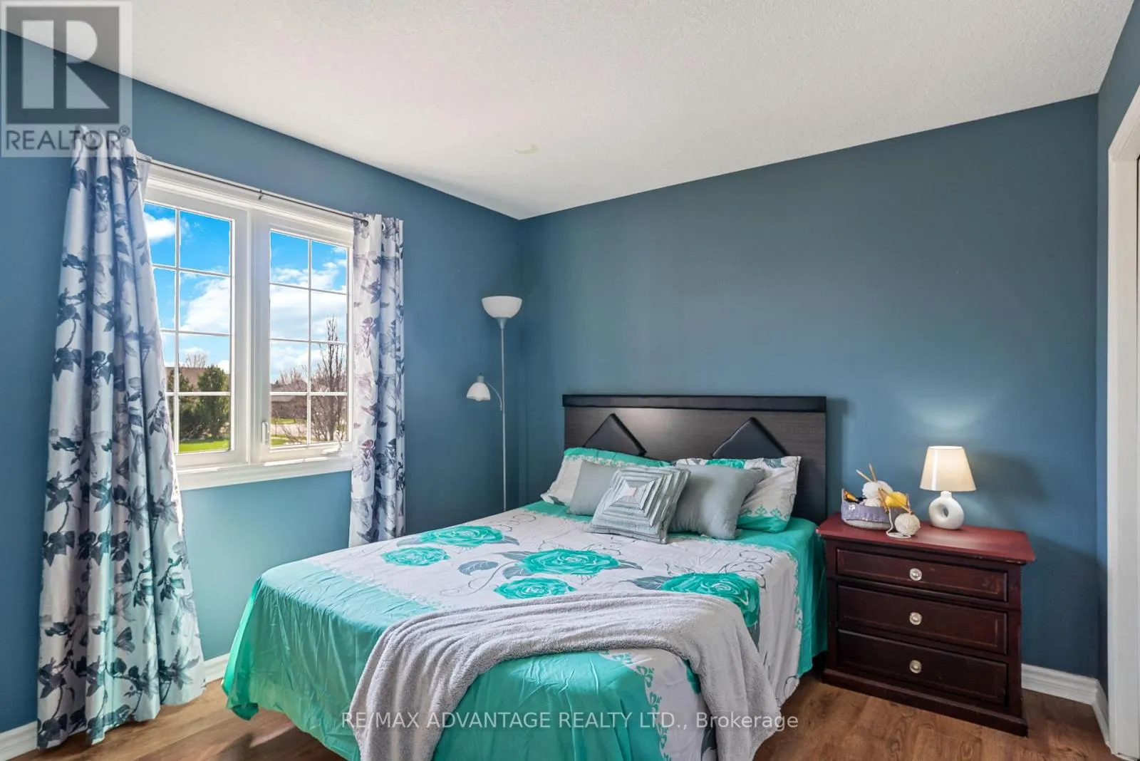 129 THAMESVIEW CRESCENT