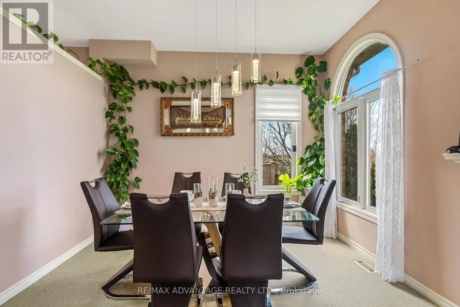 129 THAMESVIEW CRESCENT