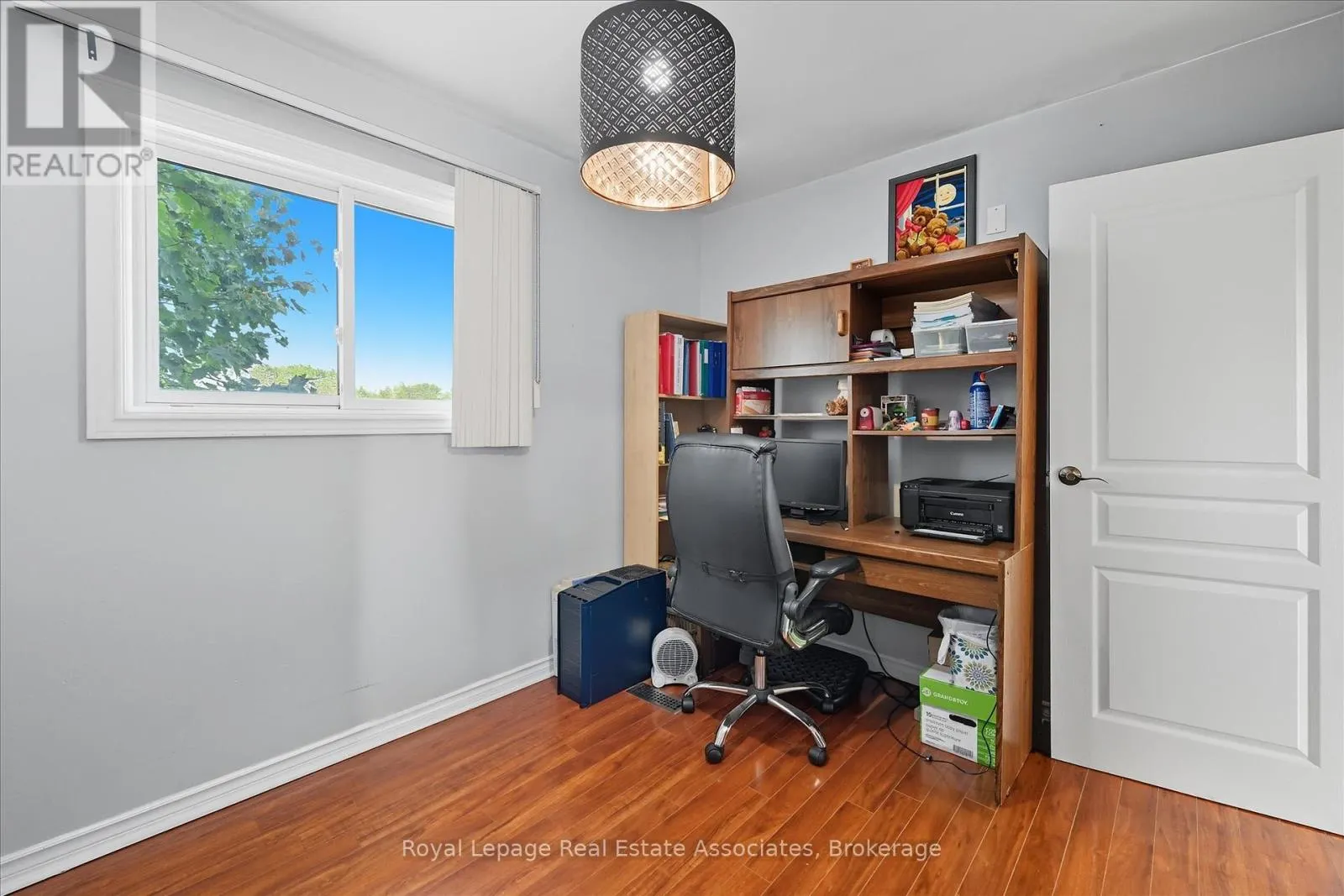 107 BILLINGTON CRESCENT