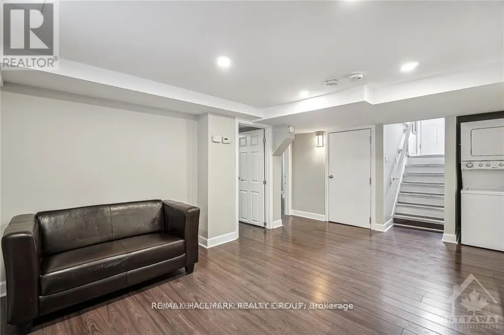 B - 1185 WOODSIDE DRIVE