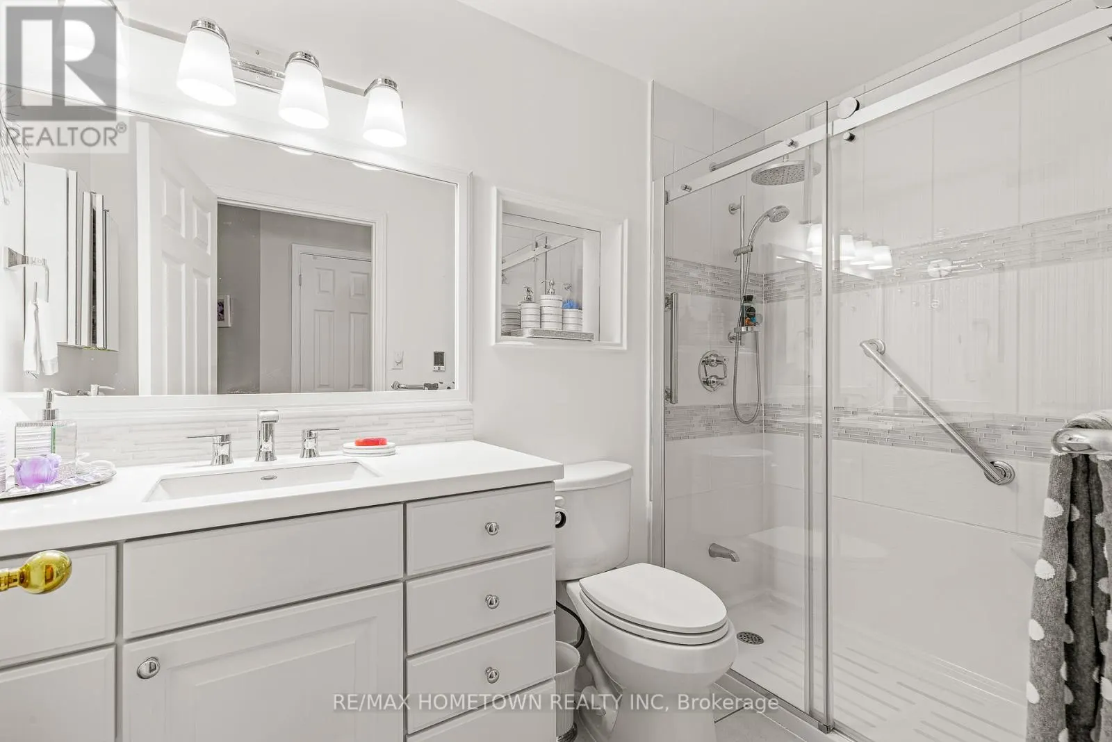 28 WILMOT YOUNG PLACE