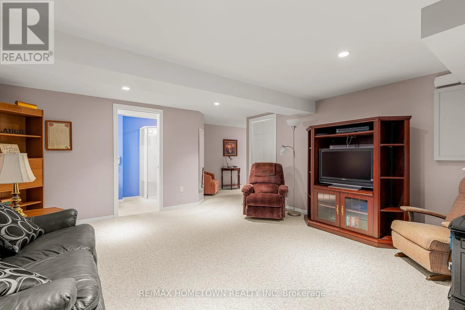 28 WILMOT YOUNG PLACE