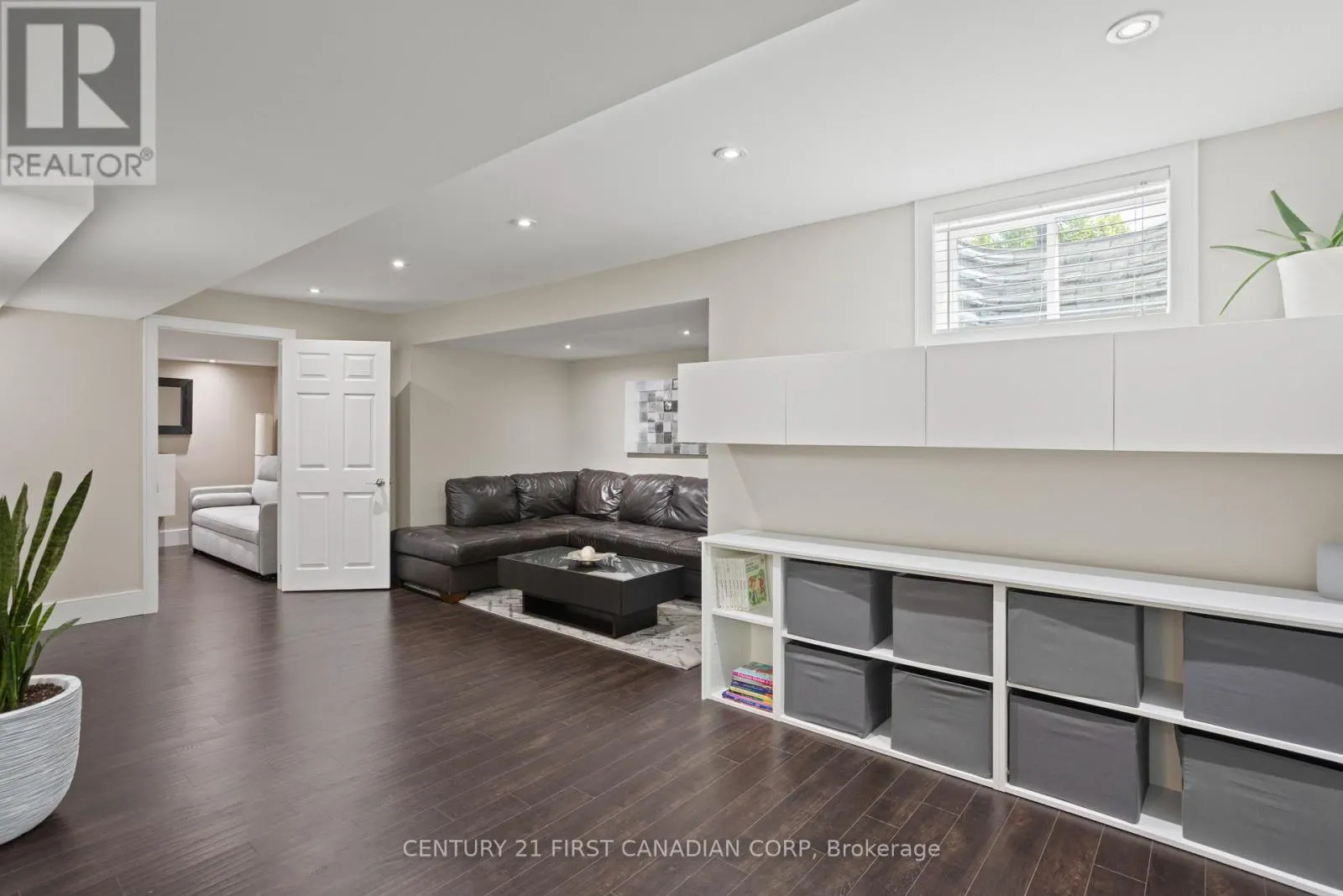 1075 BLACKMAPLE COURT