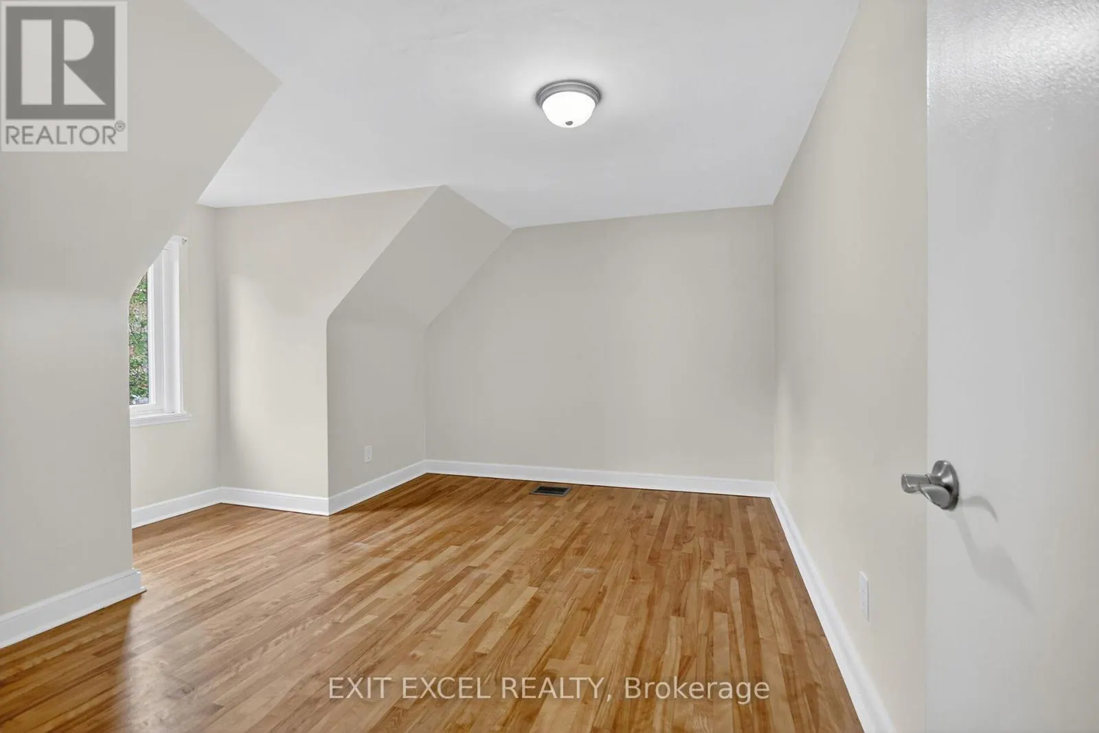 1456 LAROSE AVENUE