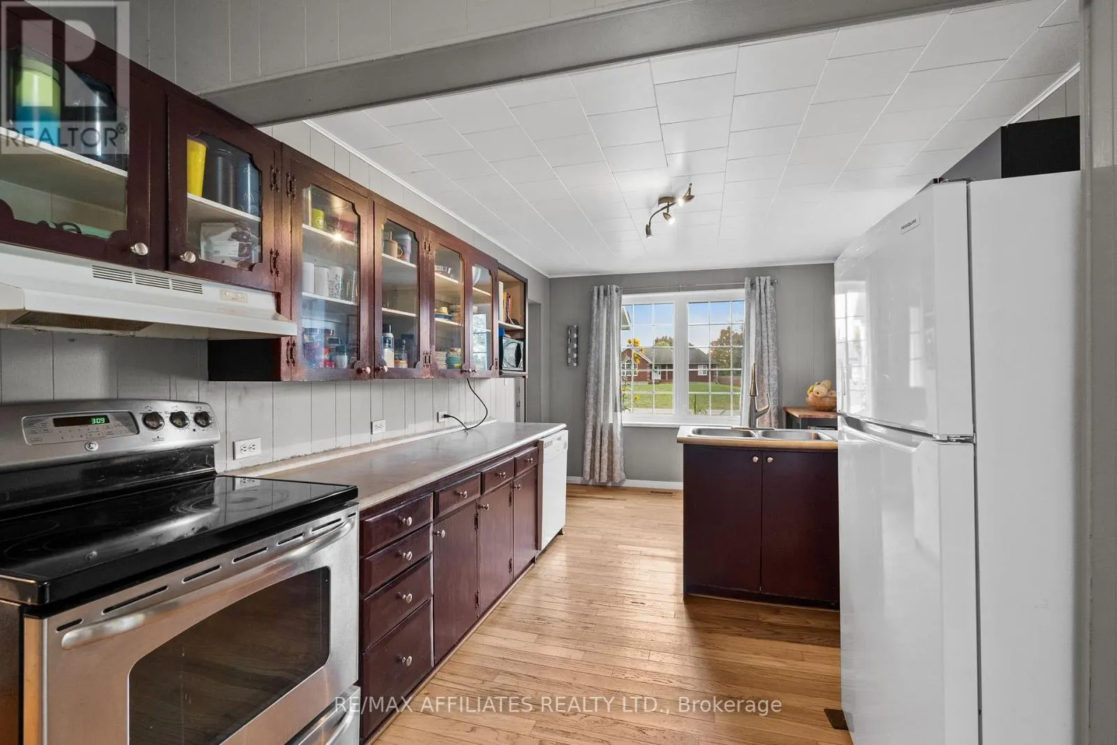 2055 COUNTY ROAD 20