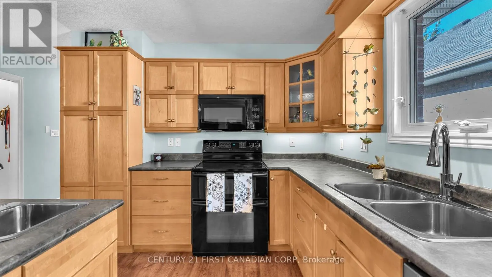 4.5 MORRISON DRIVE