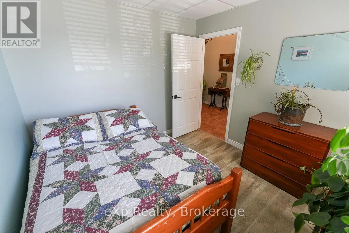 149 MALLORY BEACH ROAD