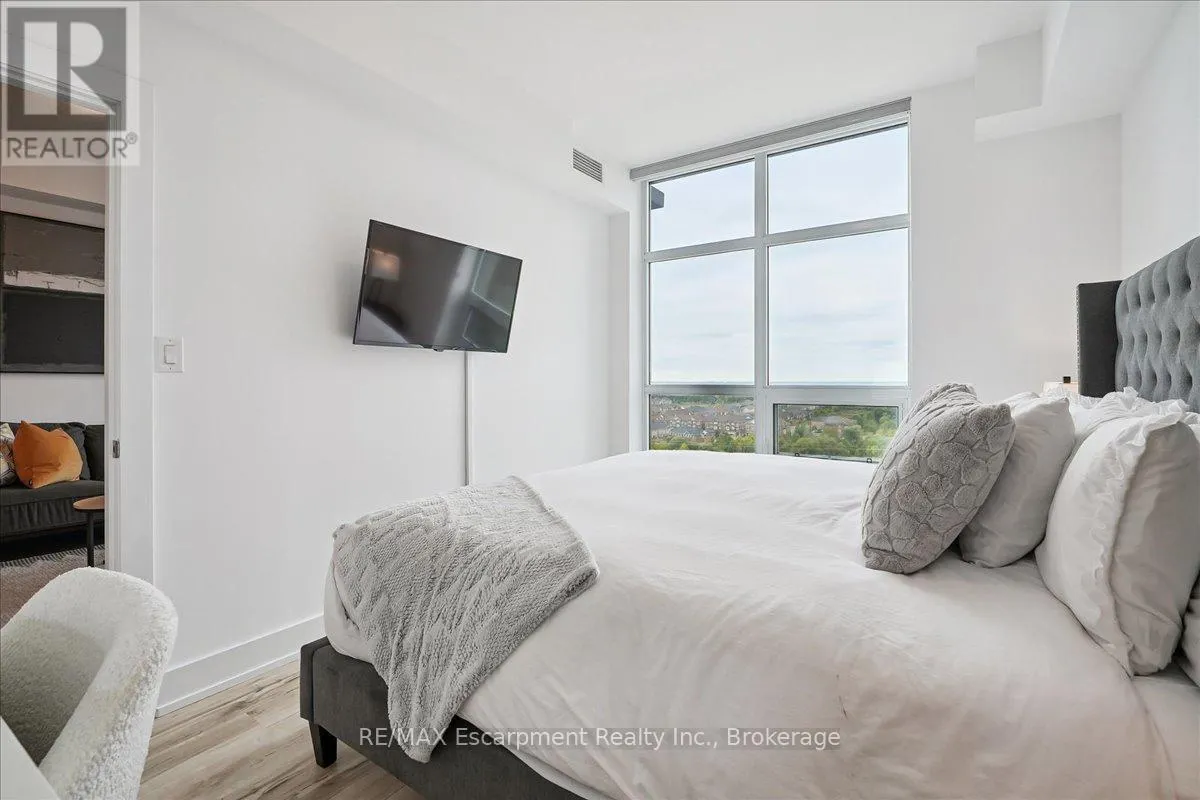 1101 - 450 DUNDAS STREET E, #1101