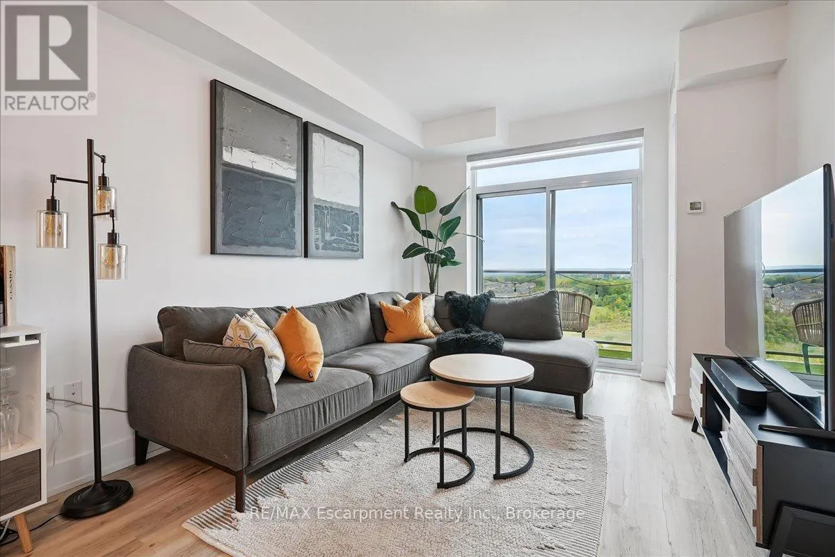 1101 - 450 DUNDAS STREET E, #1101