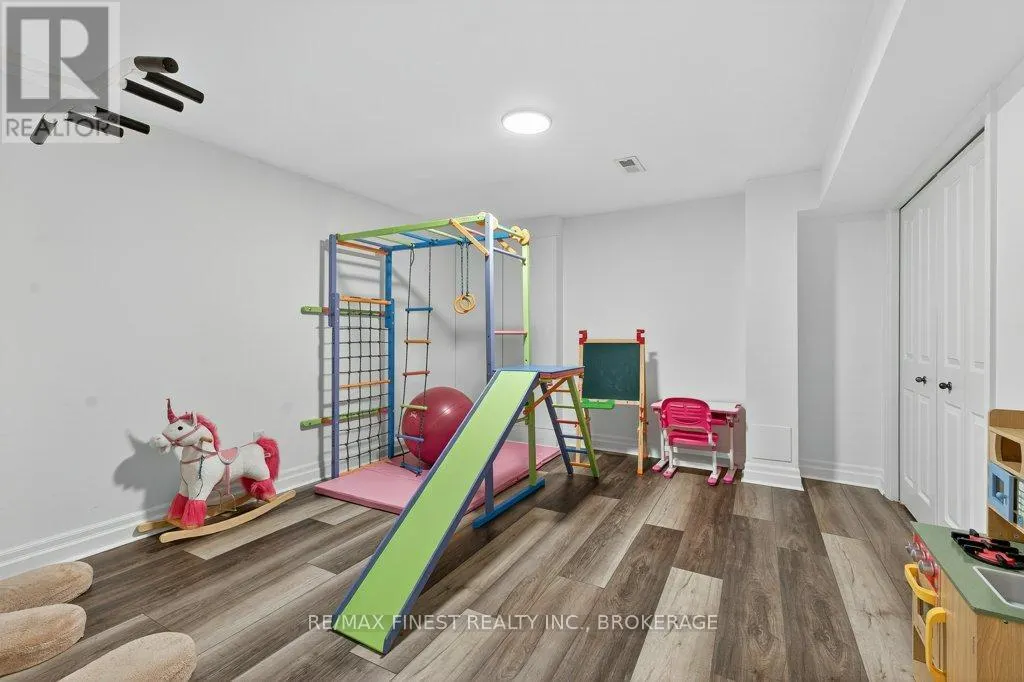 247 HONEYWOOD AVENUE