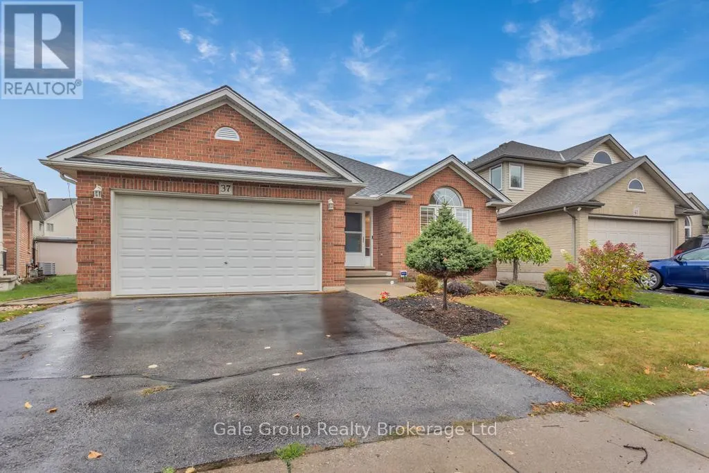 37 CROW CRESCENT